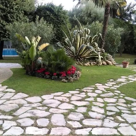 Port Santa Lucia - Le Manoir Apartment *